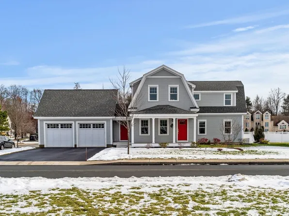 1 Duffy Dr, Newburyport, MA 01950