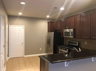 22716 Beacon Crest Ter, Ashburn, VA 20148