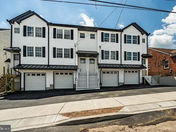 532 Grove St, Bridgeport, PA 19405