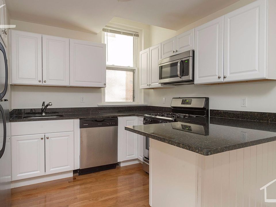 2nd image of 78 Brainerd Rd APT 006