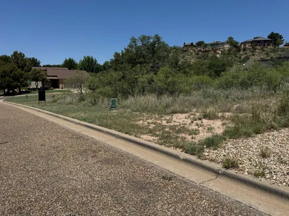 23 Sioux Trl, Ransom Canyon, TX 79366