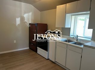 711 N 34th Ave #B, Yakima, WA 98902