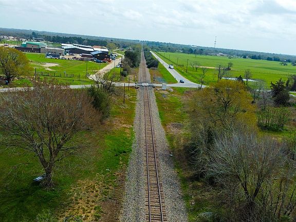 4th image of 0 3rd St