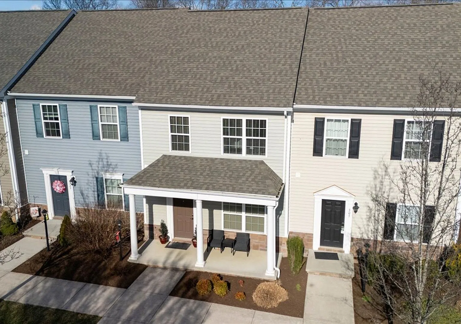 Charming Townhouse in Christiansburg — Photo 1
