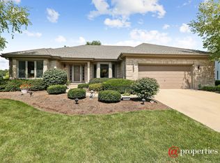 443 Ridgelawn Trl, Batavia, IL 60510