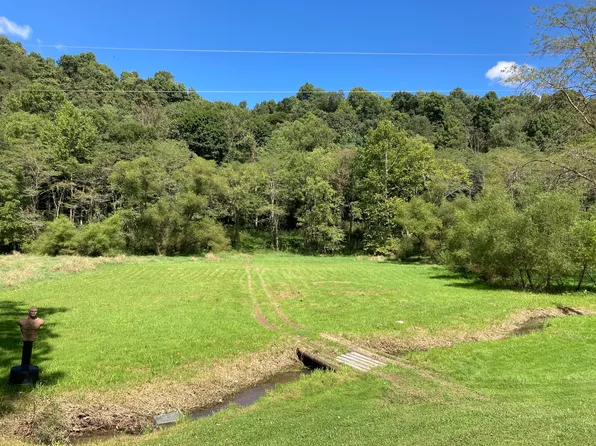 2283 Indian Camp Run Rd, New Concord, OH 43762