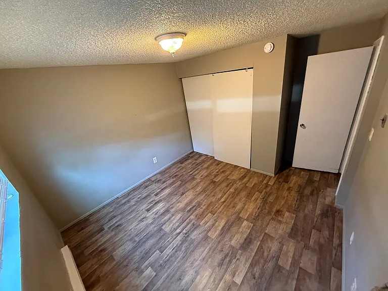 Westwood Apartment — Photo 8
