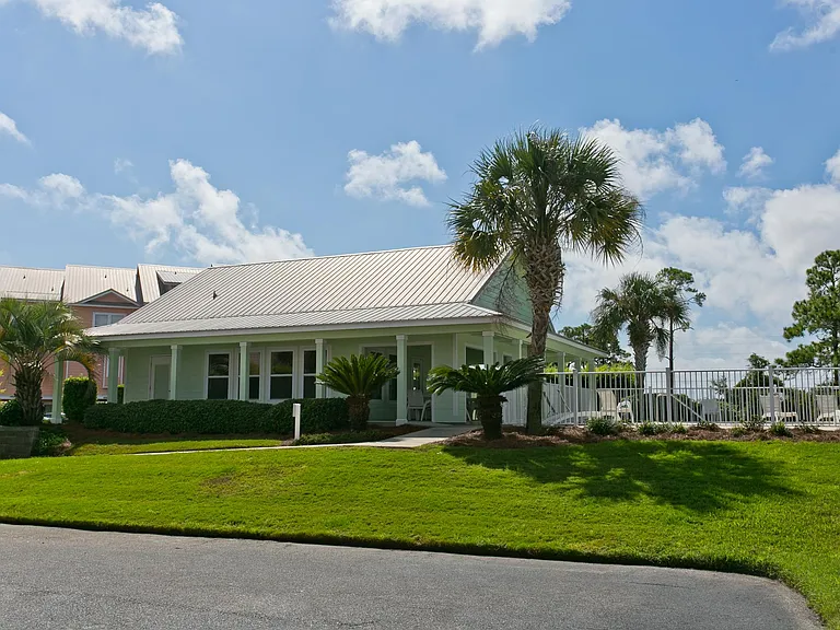 15928 Innerarity Point Rd — Photo 41