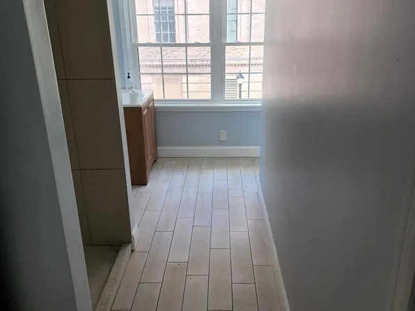 320 9th St #3, Wilmington, DE 19801