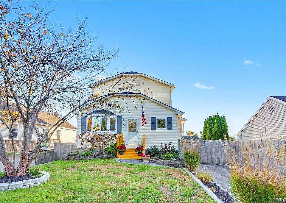 1st image of 76 Saint George Dr