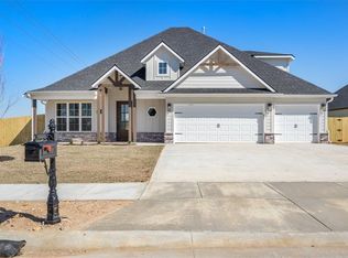 1270 Silver Maple St, Centerton, AR 72719