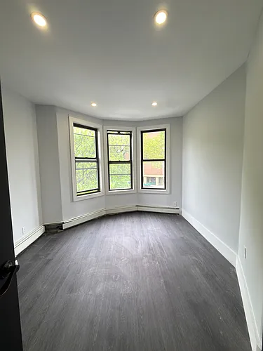 181 Ocean Ave #3R Photo 1