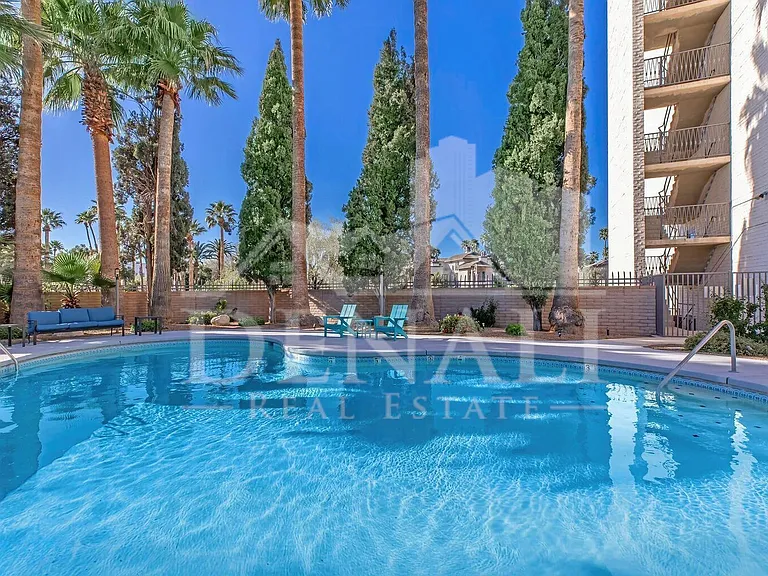 425 W Paseo Redondo #6E — Photo 1