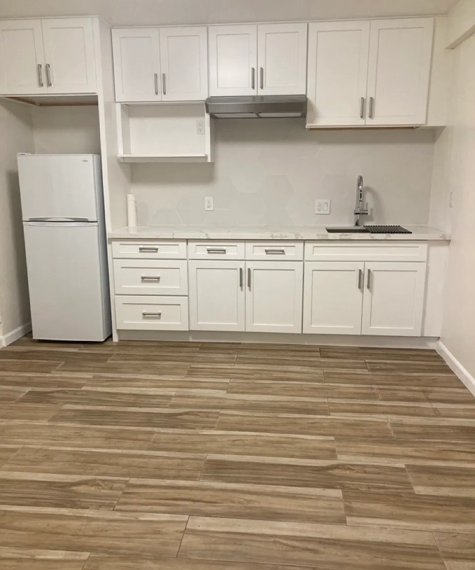 Plymouth Cir, Daly City — Photo 2