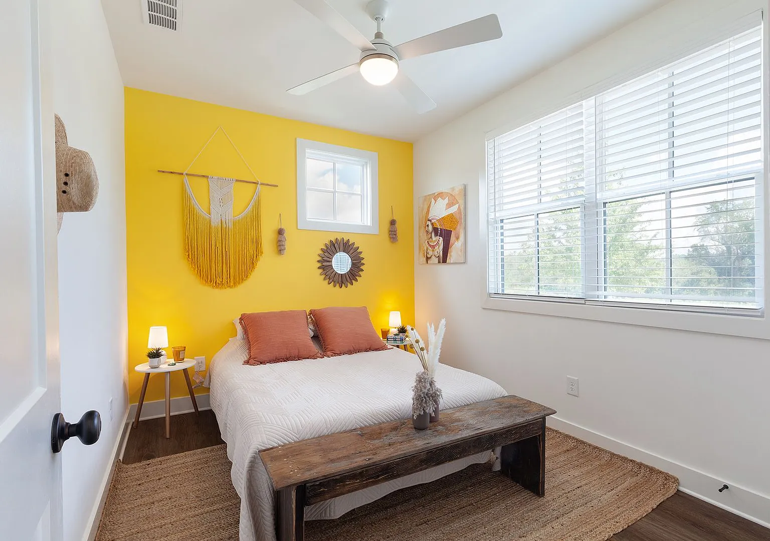 3 bed, 1500 sqft, $5,000 — Photo 4