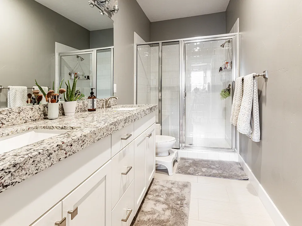 Main Bathroom