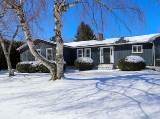 15 Edgewater Dr, Rouses Pt, NY 12979