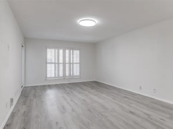 4859 Cedar Springs Rd APT 142, Dallas, TX 75219