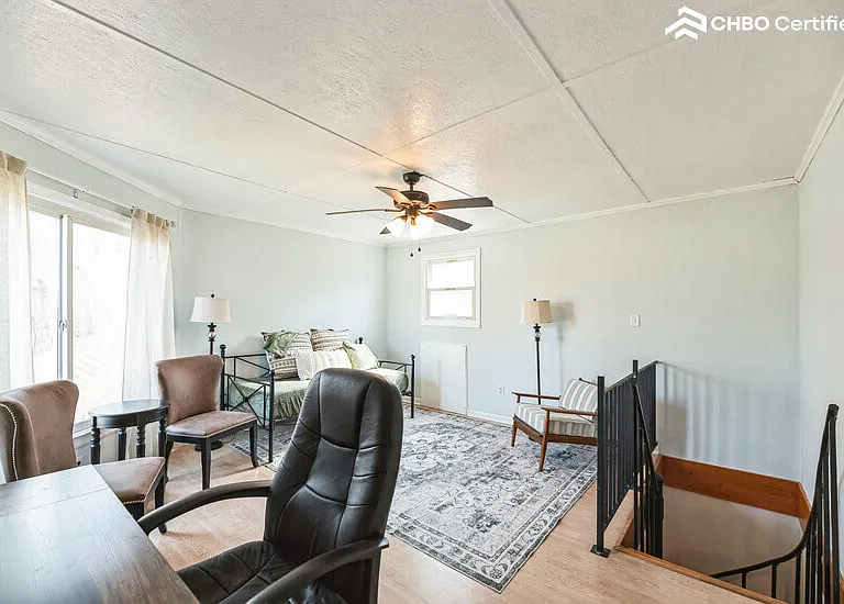 1710 Folly Rd — Photo 8