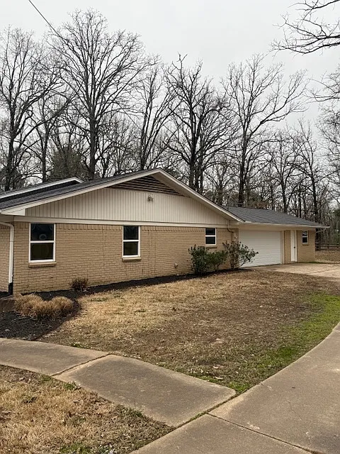 Building Photo - 1219 N FM 2148