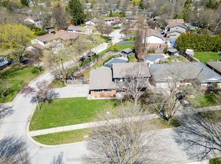 45 Chaucer Rd N, London, ON N6K1V4