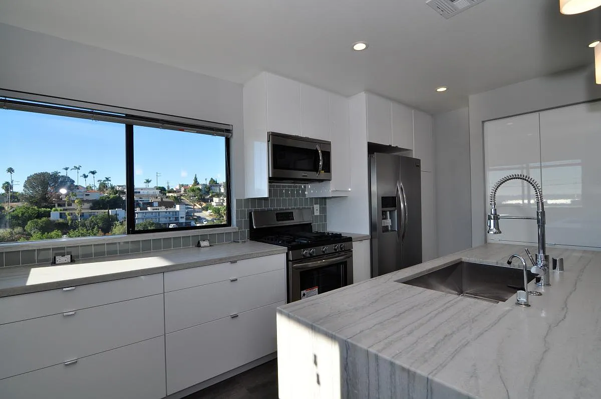 2 bed, $3,295 — Photo 2