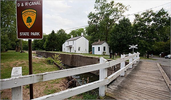Nearby entrance to D&R Canal