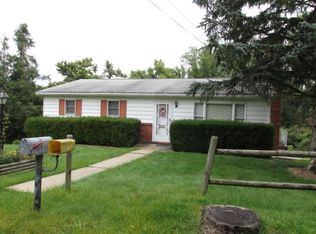 320 Hillcrest Rd, Wheeling, WV 26003