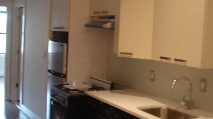 Rented by Nooklyn NYC LLC | media 30