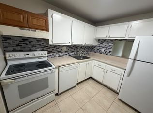 7900 S Colony Cir S #207, Fort Lauderdale, FL 33321