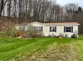 11935 Tamarack Rd, Waterford, PA 16441
