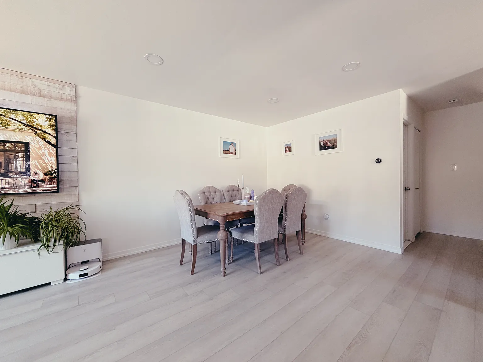3 bed, $2,400 — Photo 3