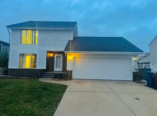 709 Burdette Ave, Glendale Heights, IL