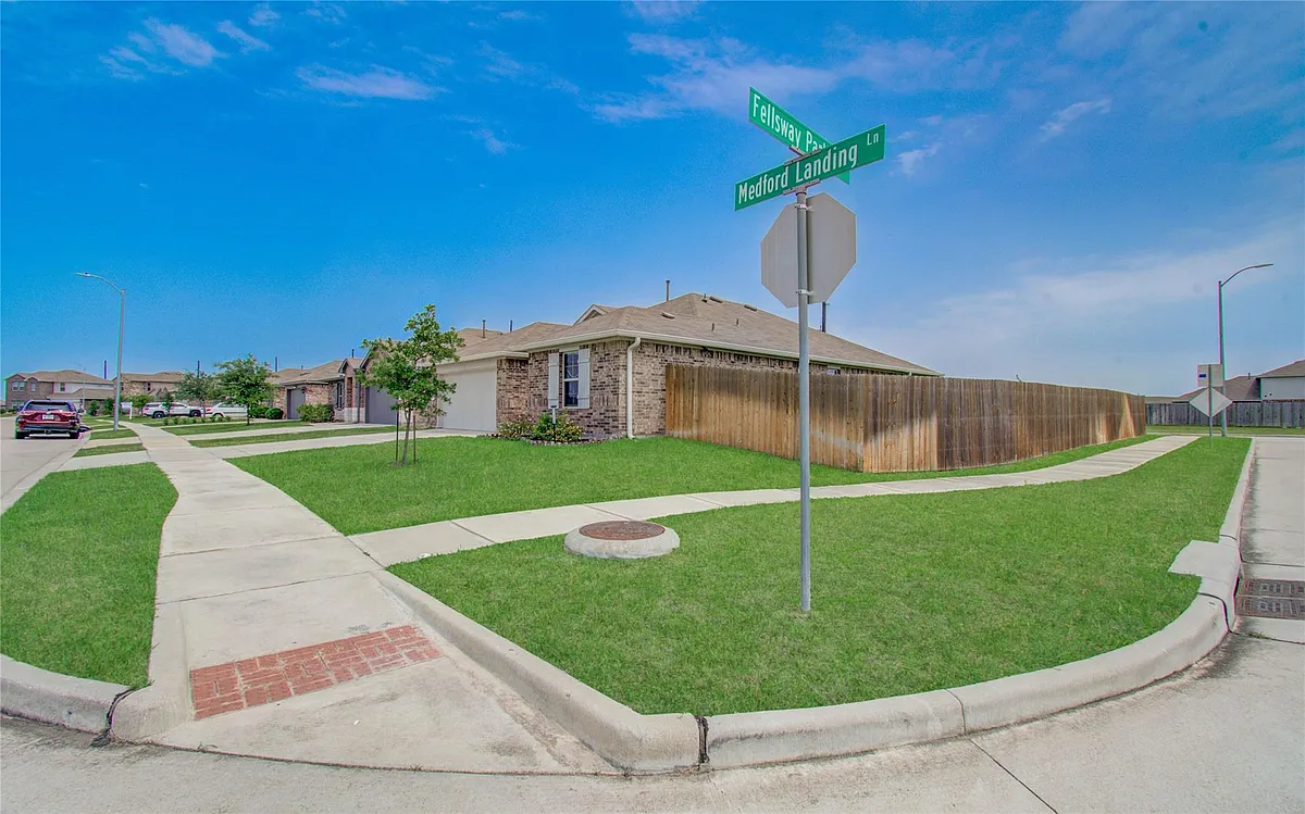 Building Photo - 20835 Medford Landing Ln
