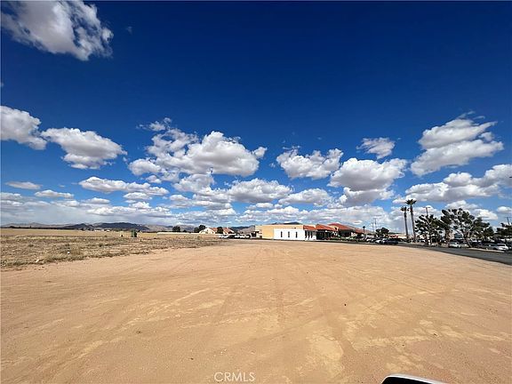 3rd image of 21650 Bear Valley Rd