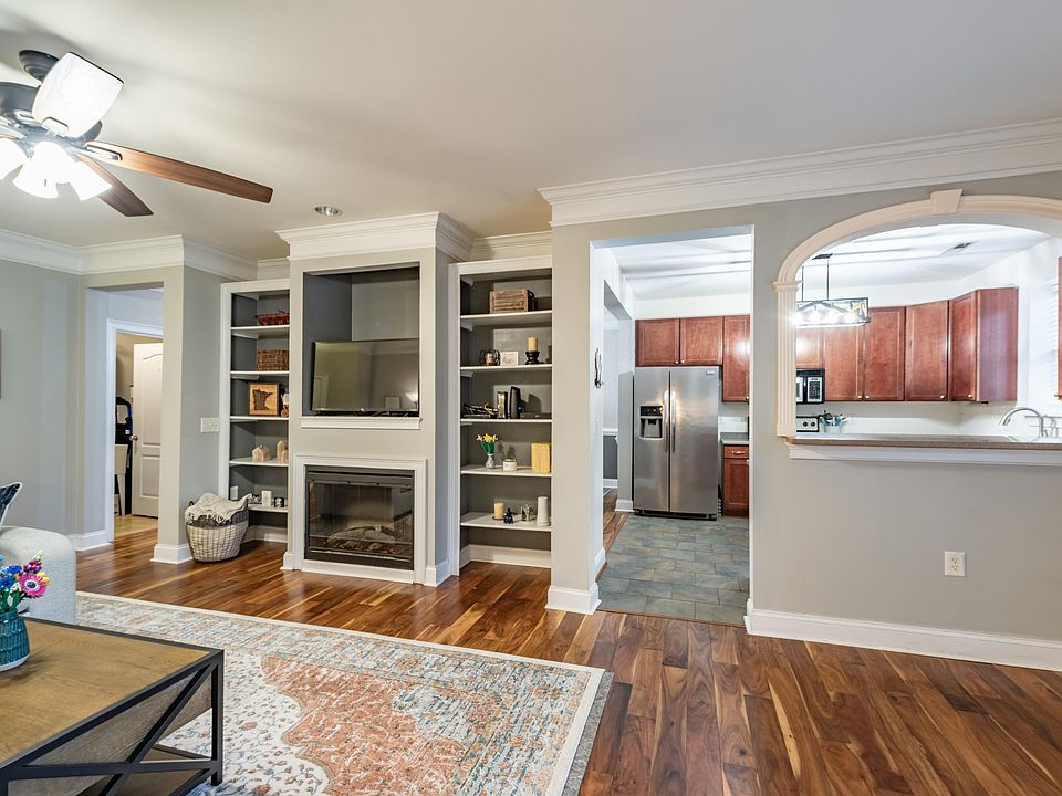 1st image of 3811 Lunceston Way APT 4