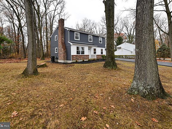 2nd image of 1058 Wayne Ave