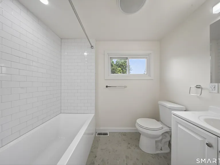 207 Hillcrest Rd — Photo 17