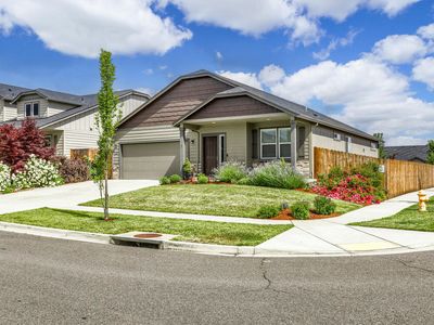 1487 Flower St, Medford, OR, 97504