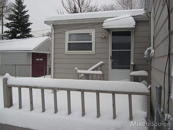 4th image of 26136 Brettonwoods St