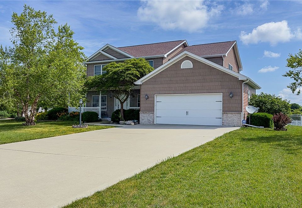1st image of 1618 English Oak Dr