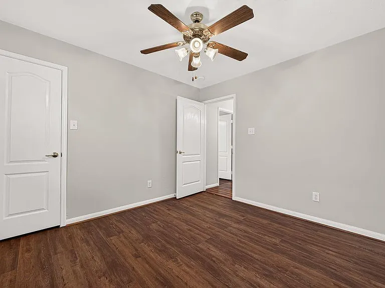 11814 Copperas Creek Dr — Photo 26