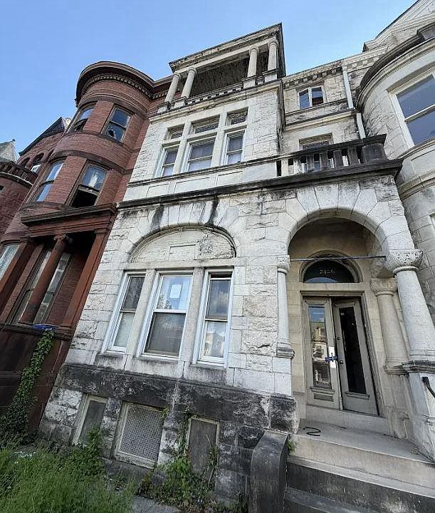 1st image of 2426 Eutaw Pl