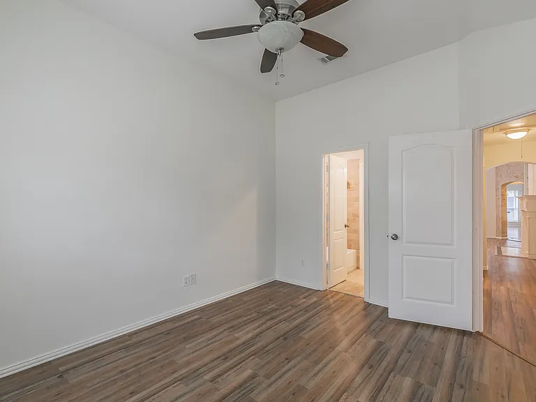 4633 Baldwin Ln — Photo 22