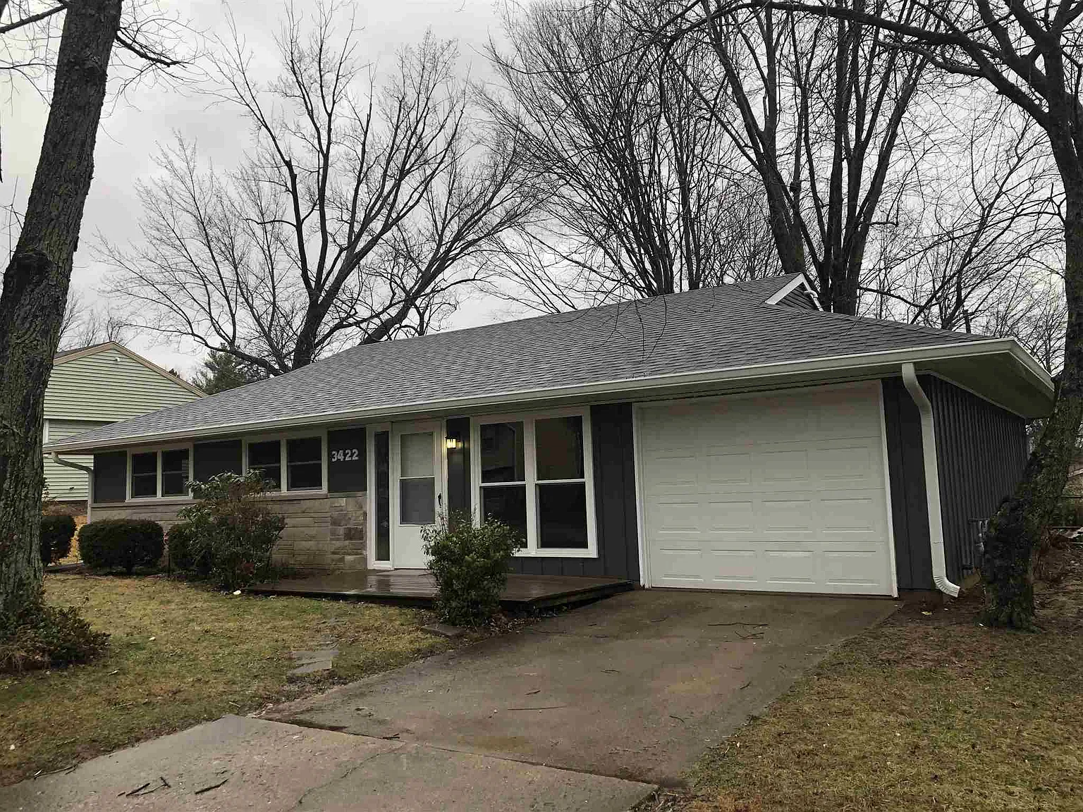 3422 N Stoneycrest Rd photo 1
