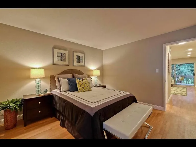 505 Cypress Point Dr #148 — Photo 2