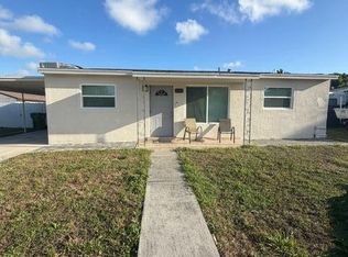 320 Winged Foot Rd, Palm Springs, FL 33461