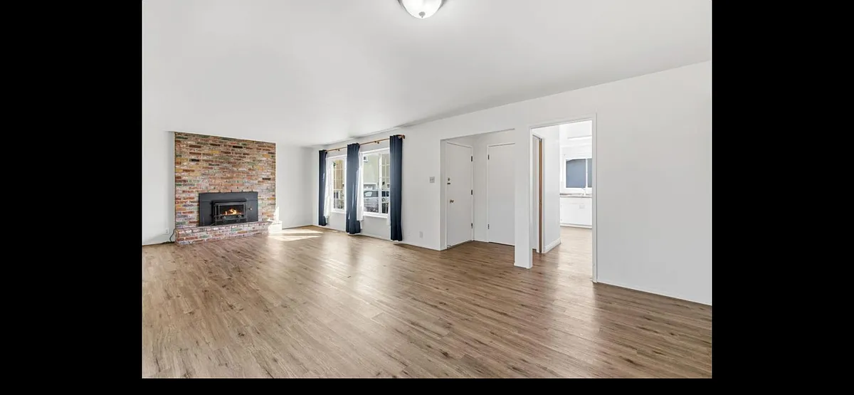 Building Photo - 53 E 39th Ave #55