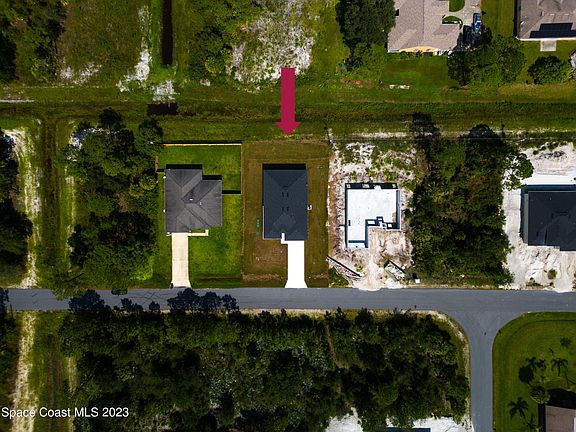 2nd image of 2827 Tivoli Ave SE
