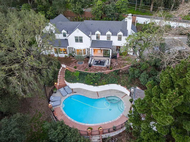 3100 Coldwater Canyon Ave — Photo 109